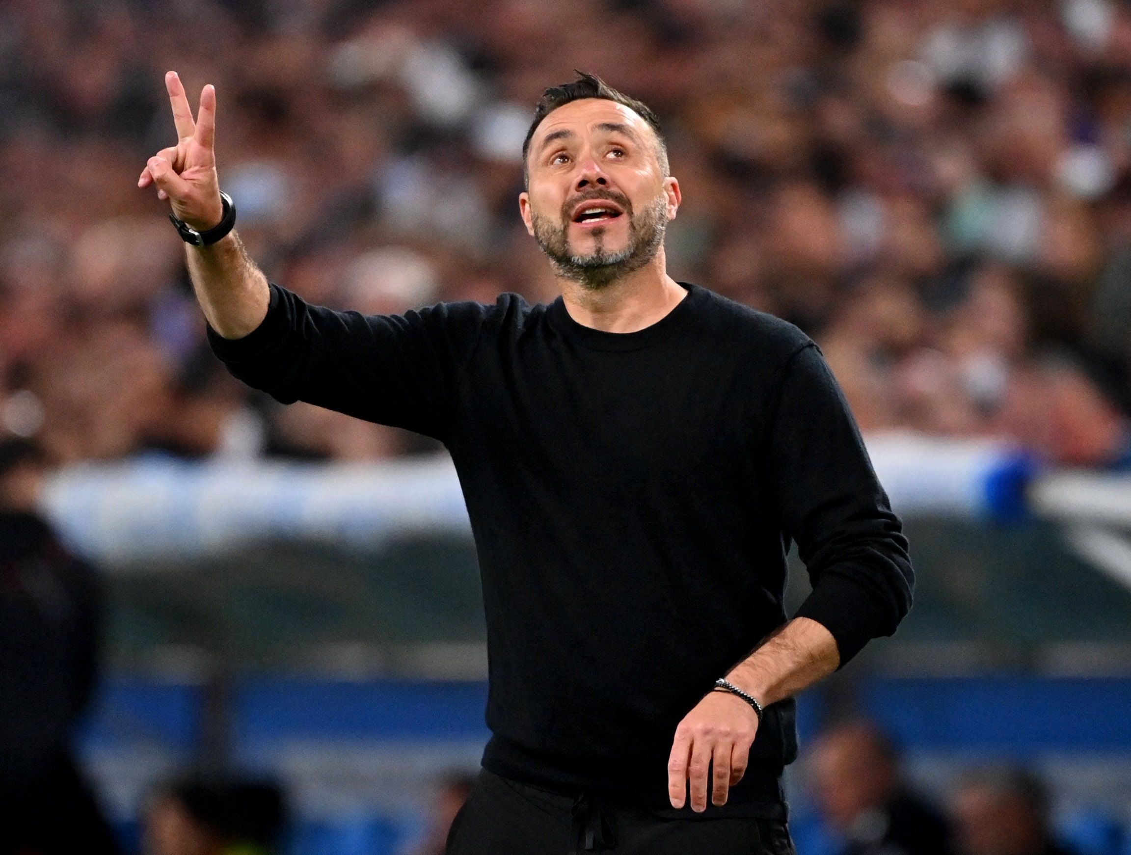 热刺内部对签下德泽尔比持乐观态度 战术契合度成关键