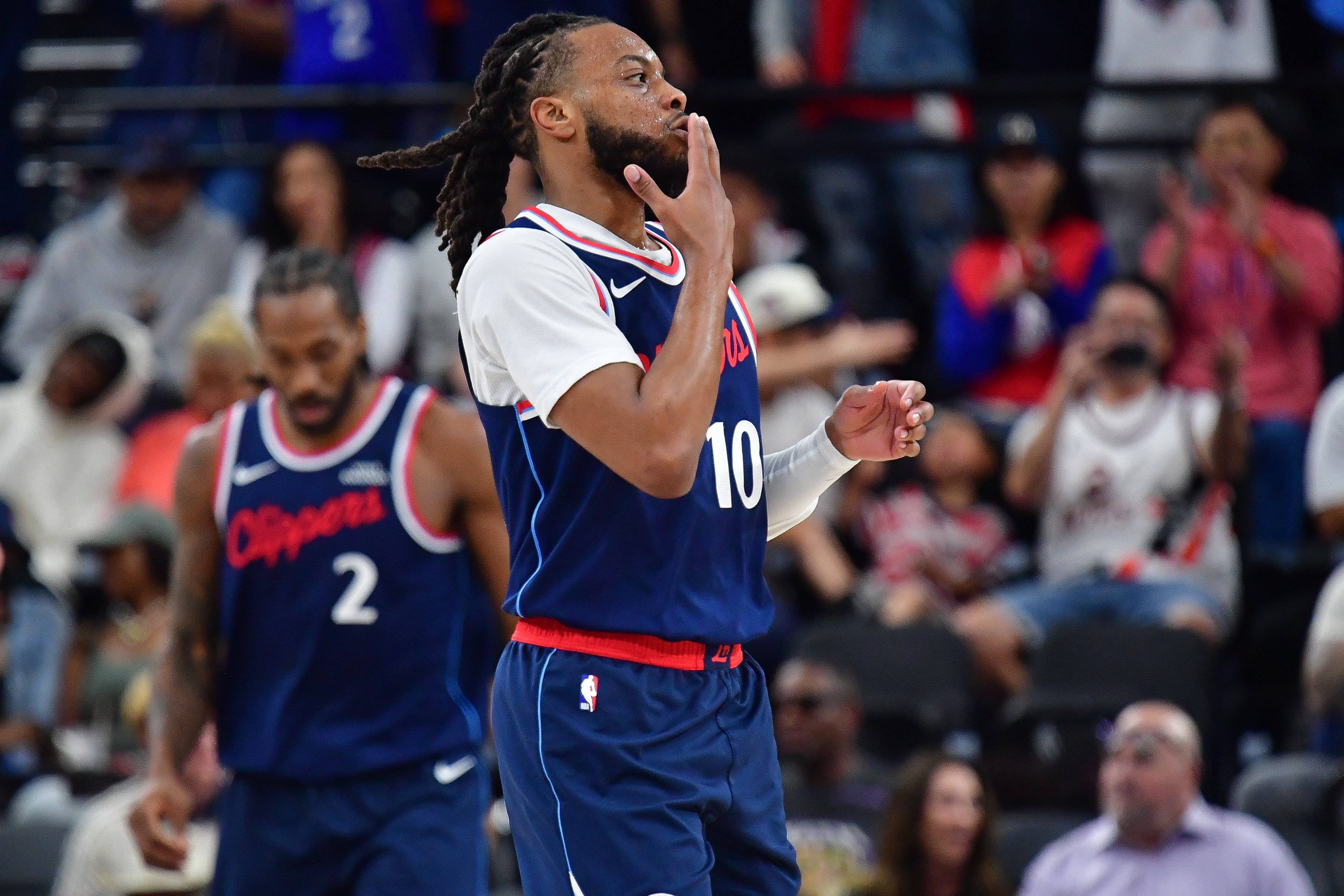 加兰直言与伦纳德搭档无球更轻松 全队进攻自由度提升 加兰直言与伦纳德搭档无球更轻松 全队进攻自由度提升