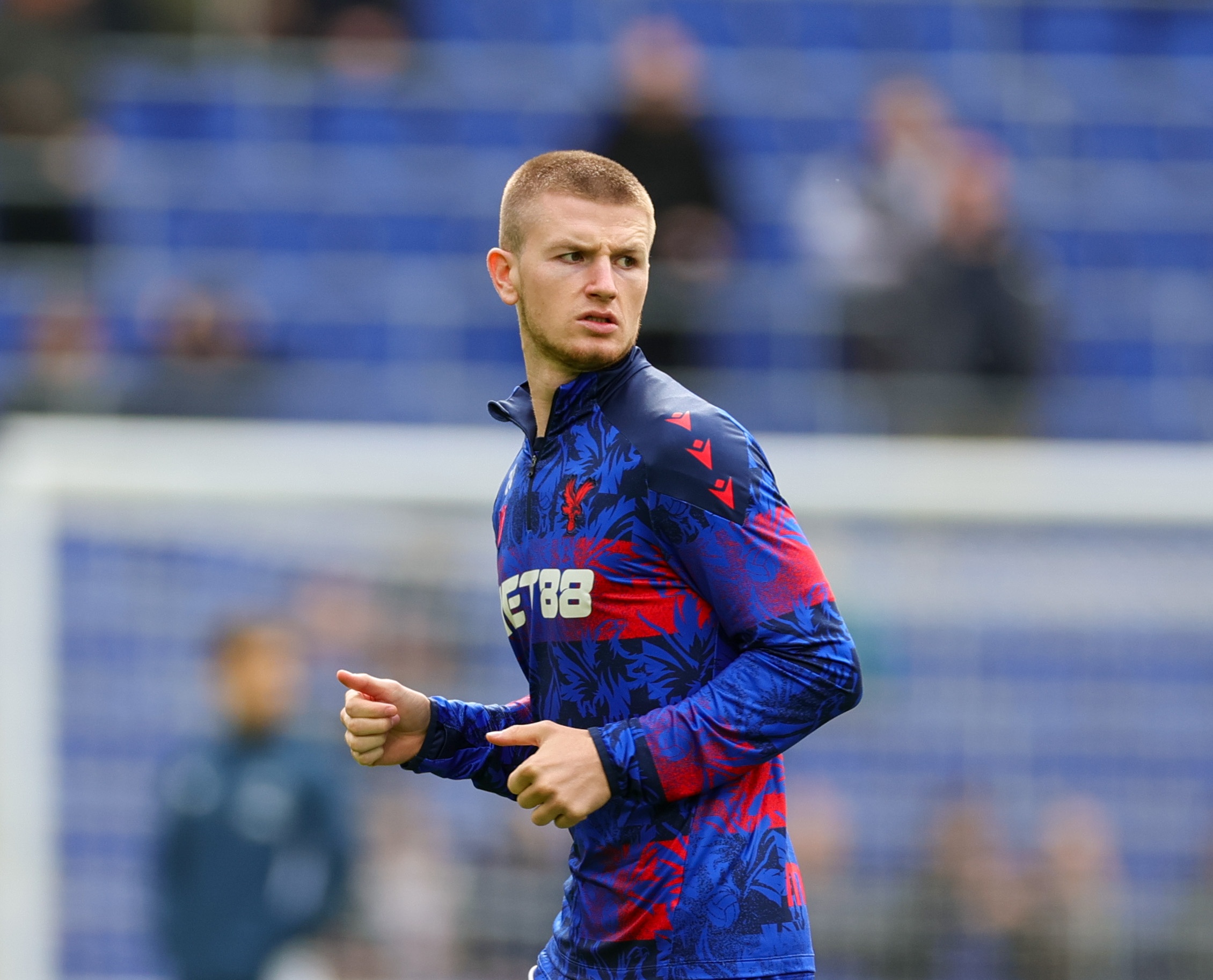 皇马两周考察水晶宫新星亚当·沃顿 曼联视其为C计划