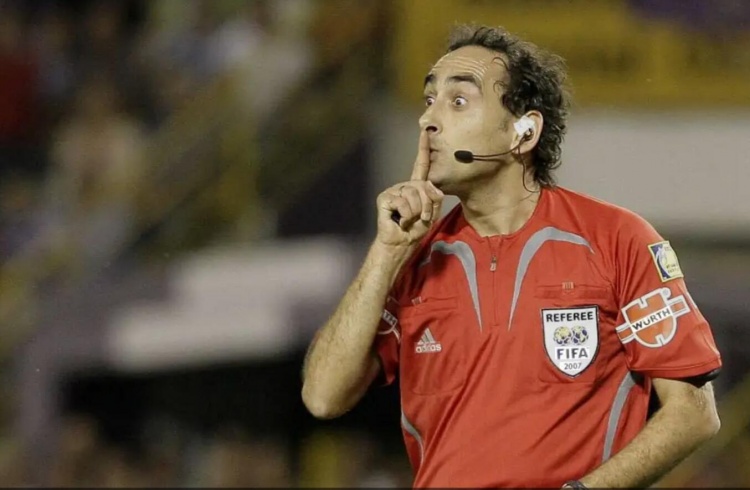 西班牙埃及友谊赛现种族歧视歌曲 前裁判要求立即中断比赛