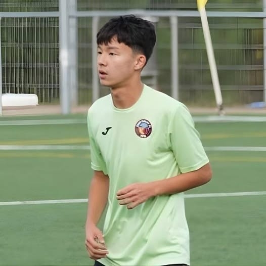 巴萨签下15岁哈萨克斯坦边锋门迪卡诺夫 今夏正式加盟