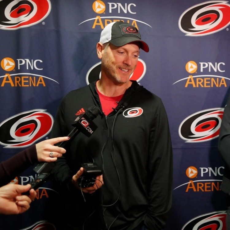 开拓者易主完成邓顿回应裁员担忧