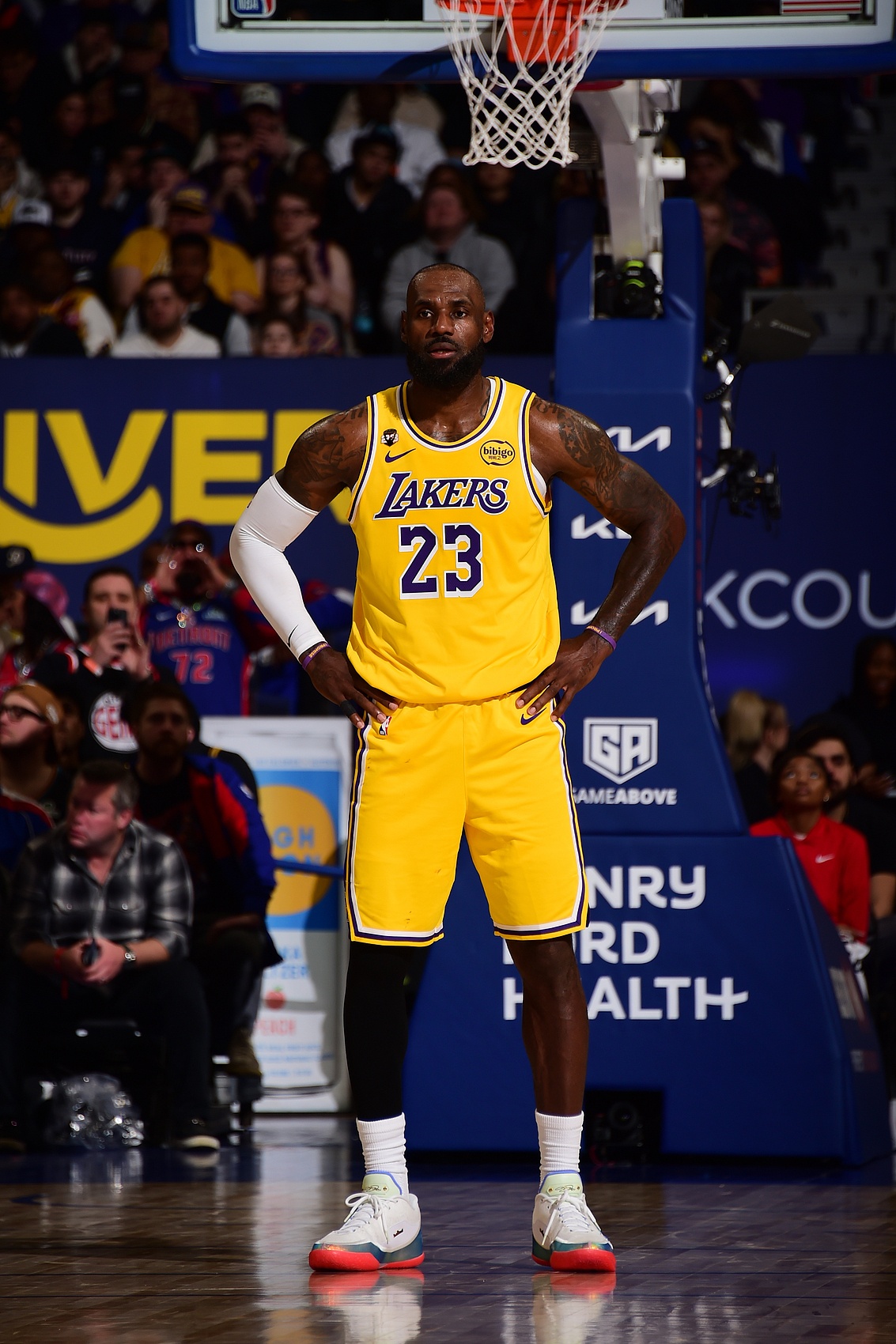 名记曝詹姆斯潜在退役条件 湖人若神奇夺冠或促其巅峰隐退