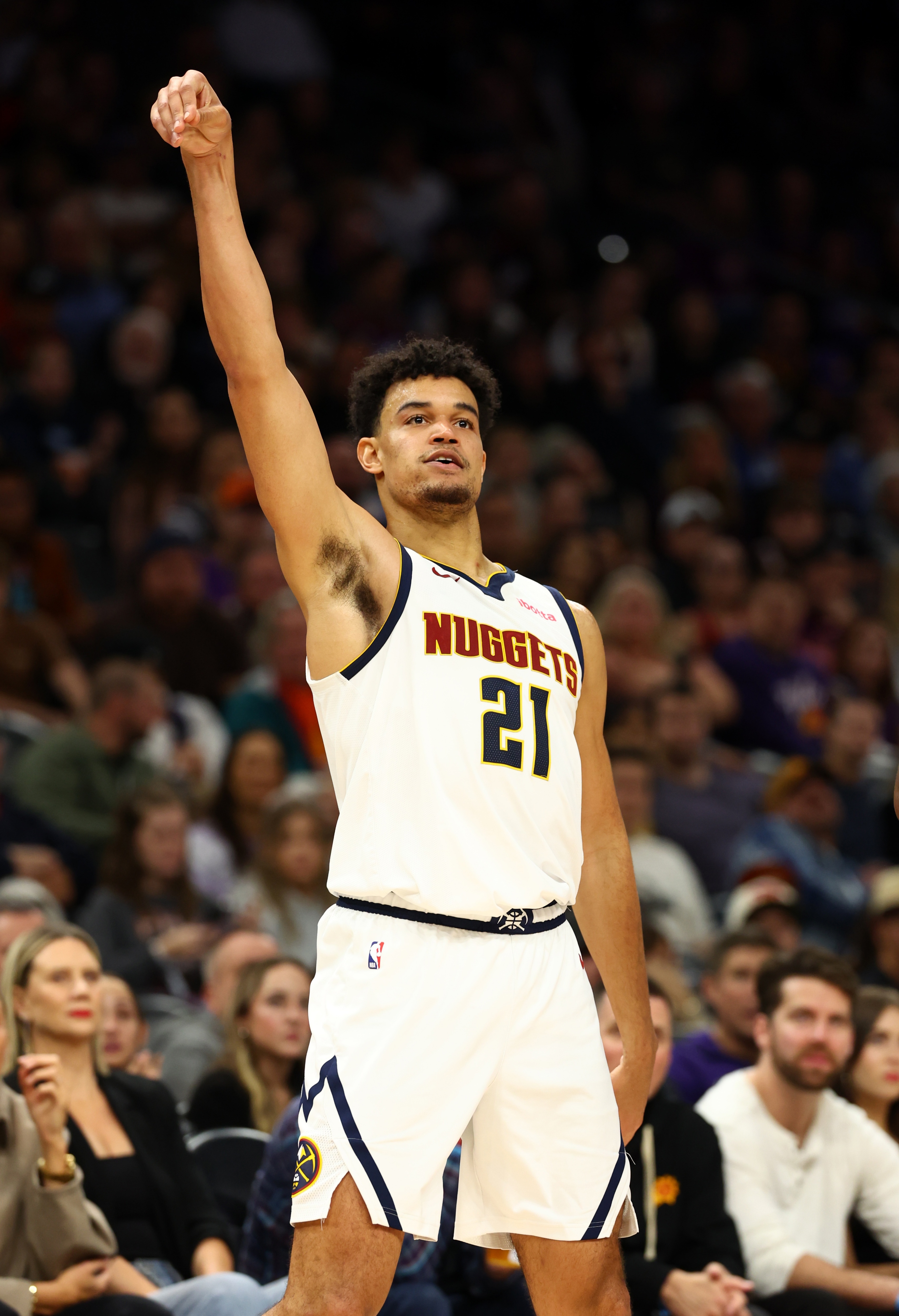 双向合同七年演进 从边缘保障到人才金矿