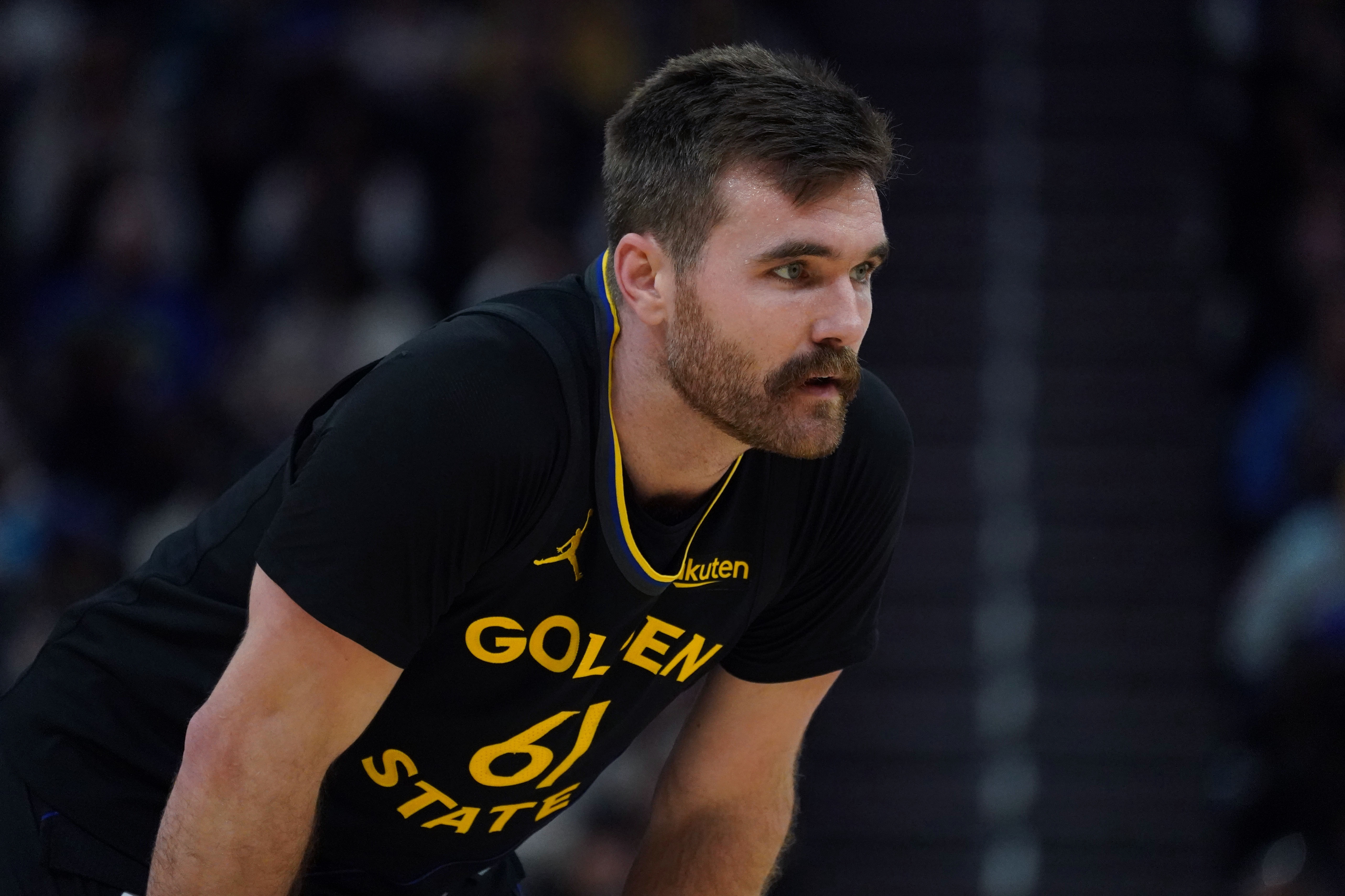 双向合同七年演进 从边缘保障到人才金矿