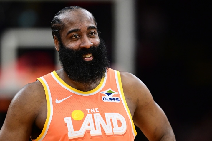 骑士胜勇士锁定季后赛 哈登延续17季全勤纪录 骑士胜勇士锁定季后赛 哈登延续17季全勤纪录