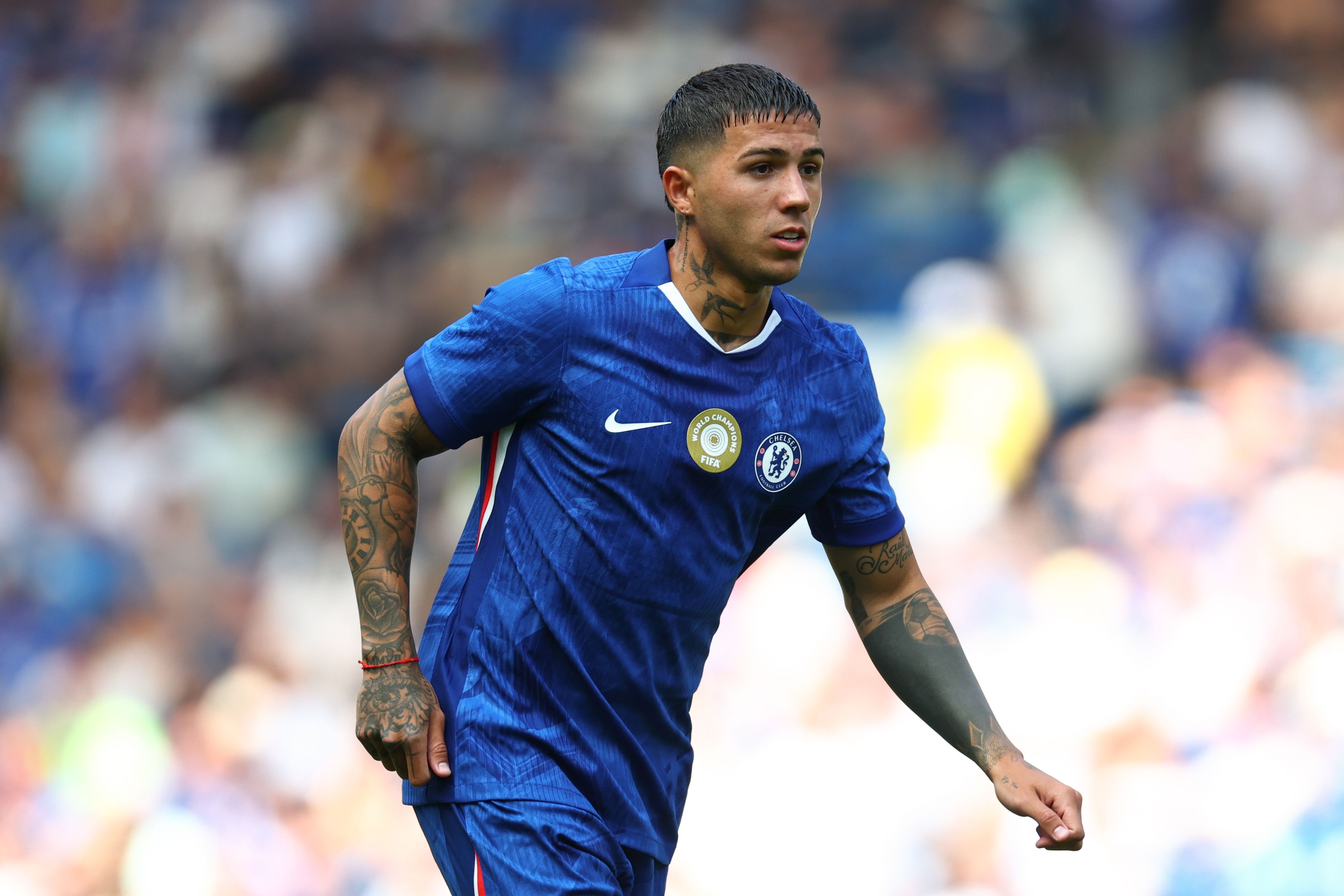 C罗双响领跑沙特联 恩佐风波持续发酵 巴萨报价巴斯托尼 C罗双响领跑沙特联 恩佐风波持续发酵 巴萨报价巴斯托尼