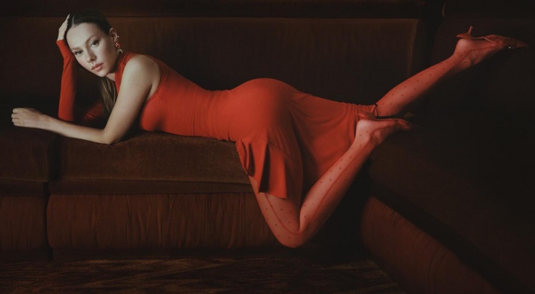 姆巴佩与西班牙女星埃斯特·埃克斯波西托恋情曝光 女方曾与维尼修斯传绯闻 姆巴佩与西班牙女星埃斯特·埃克斯波西托恋情曝光 女方曾与维尼修斯传绯闻