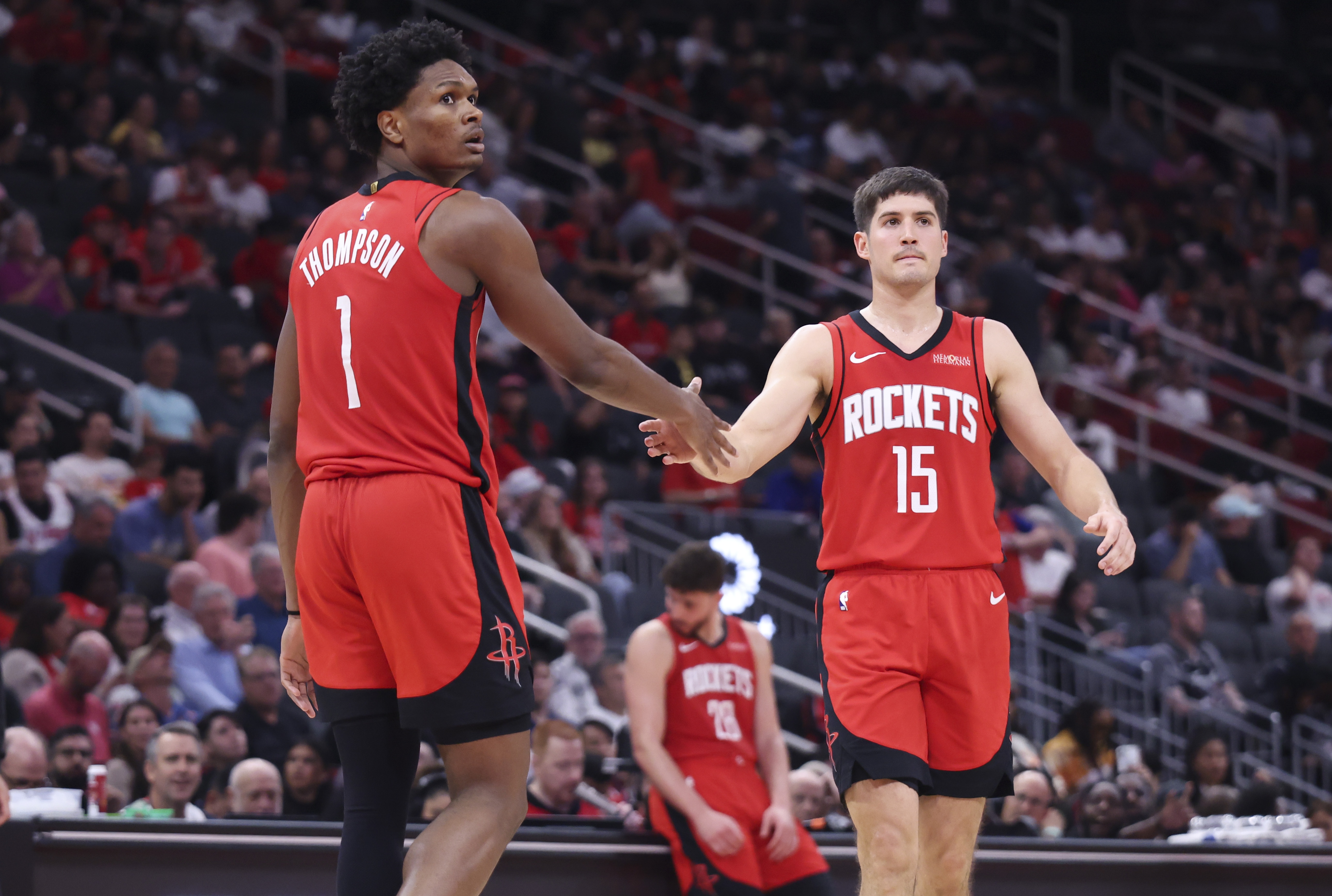 火箭五连胜助攻均破30 无控卫体系数据实证