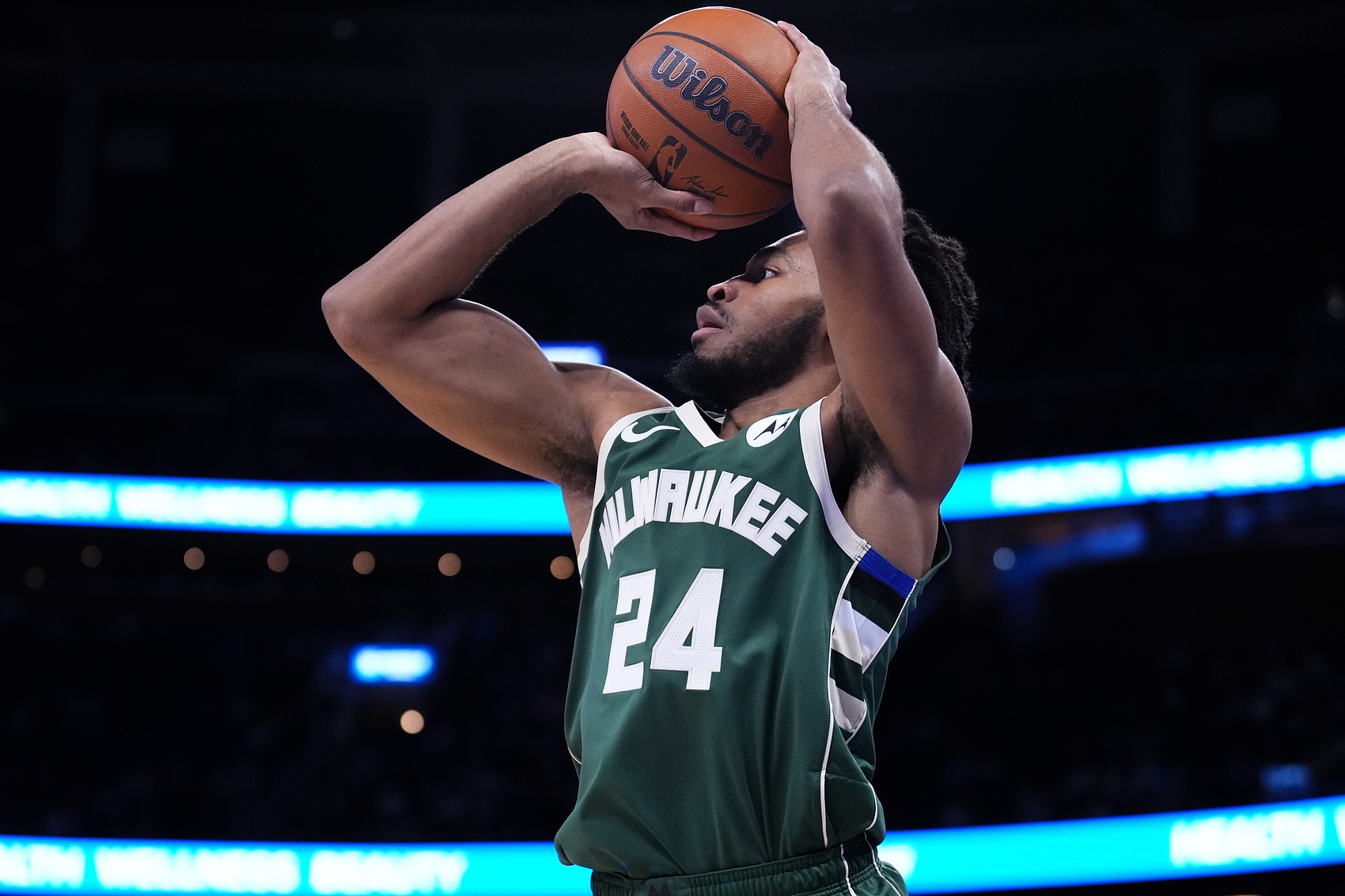 贝弗利评托马斯拒篮网3000万合同：算法逻辑下的错误决策