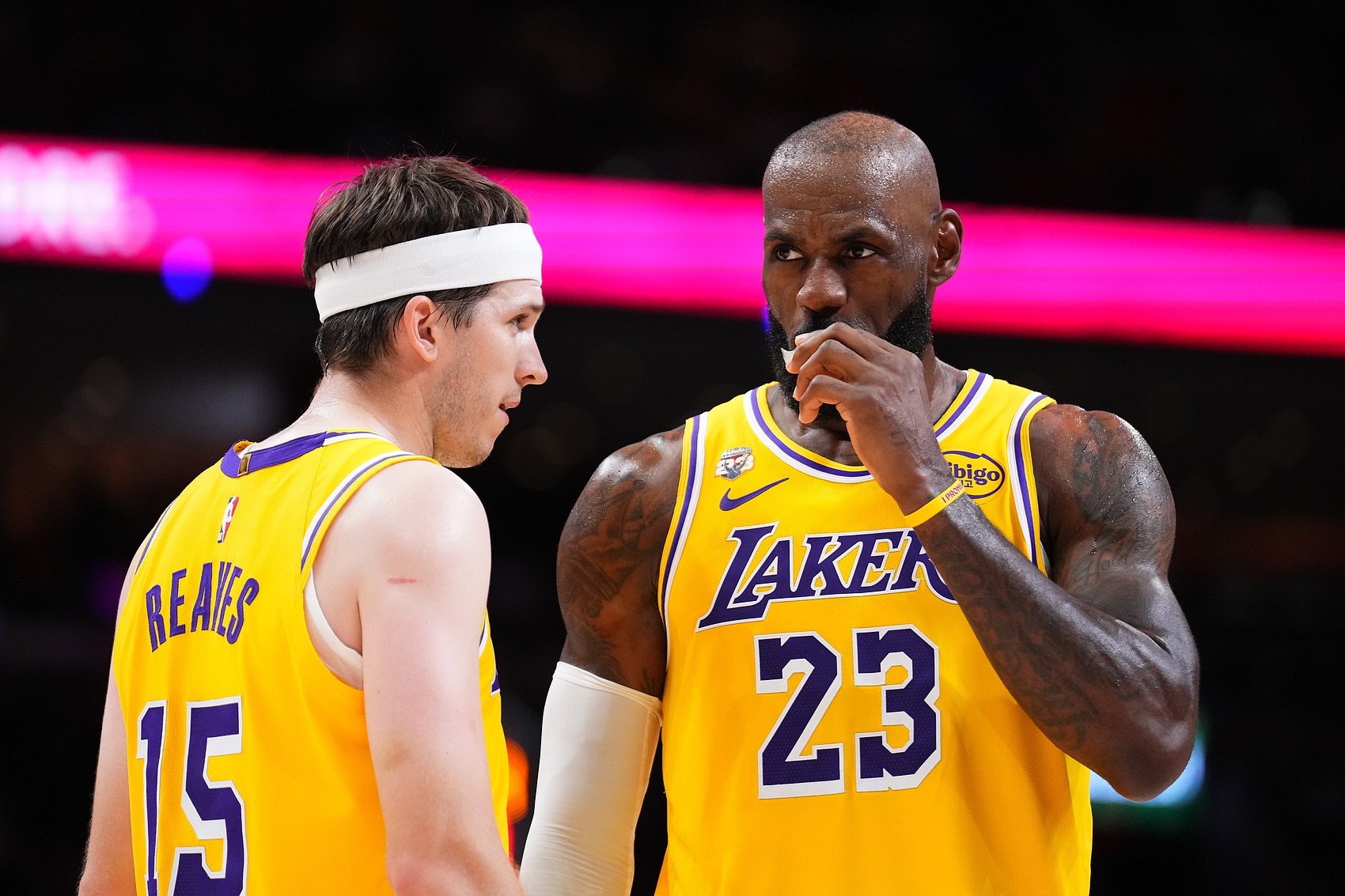 里夫斯腹斜肌拉伤赛季报销 Skip喊话詹姆斯：弥补季后赛2胜12负