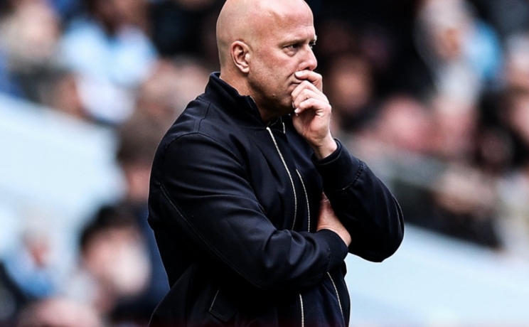 利物浦足总杯惨败出局 斯洛特帅位压力陡增 利物浦足总杯惨败出局 斯洛特帅位压力陡增