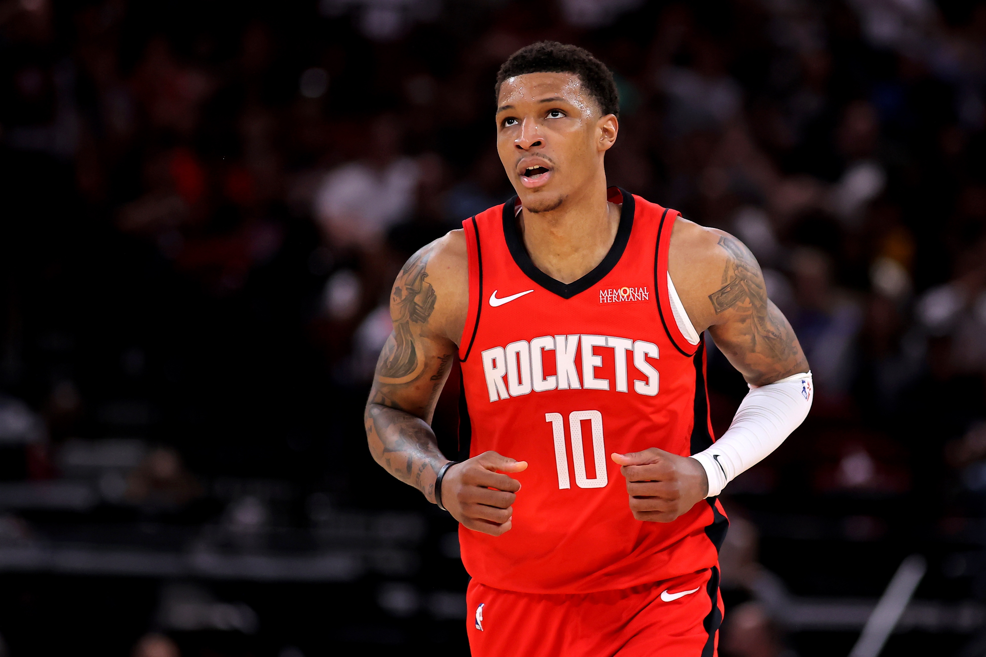 库里复出29分难救主 火箭1分险胜勇士 杜兰特31+8+8