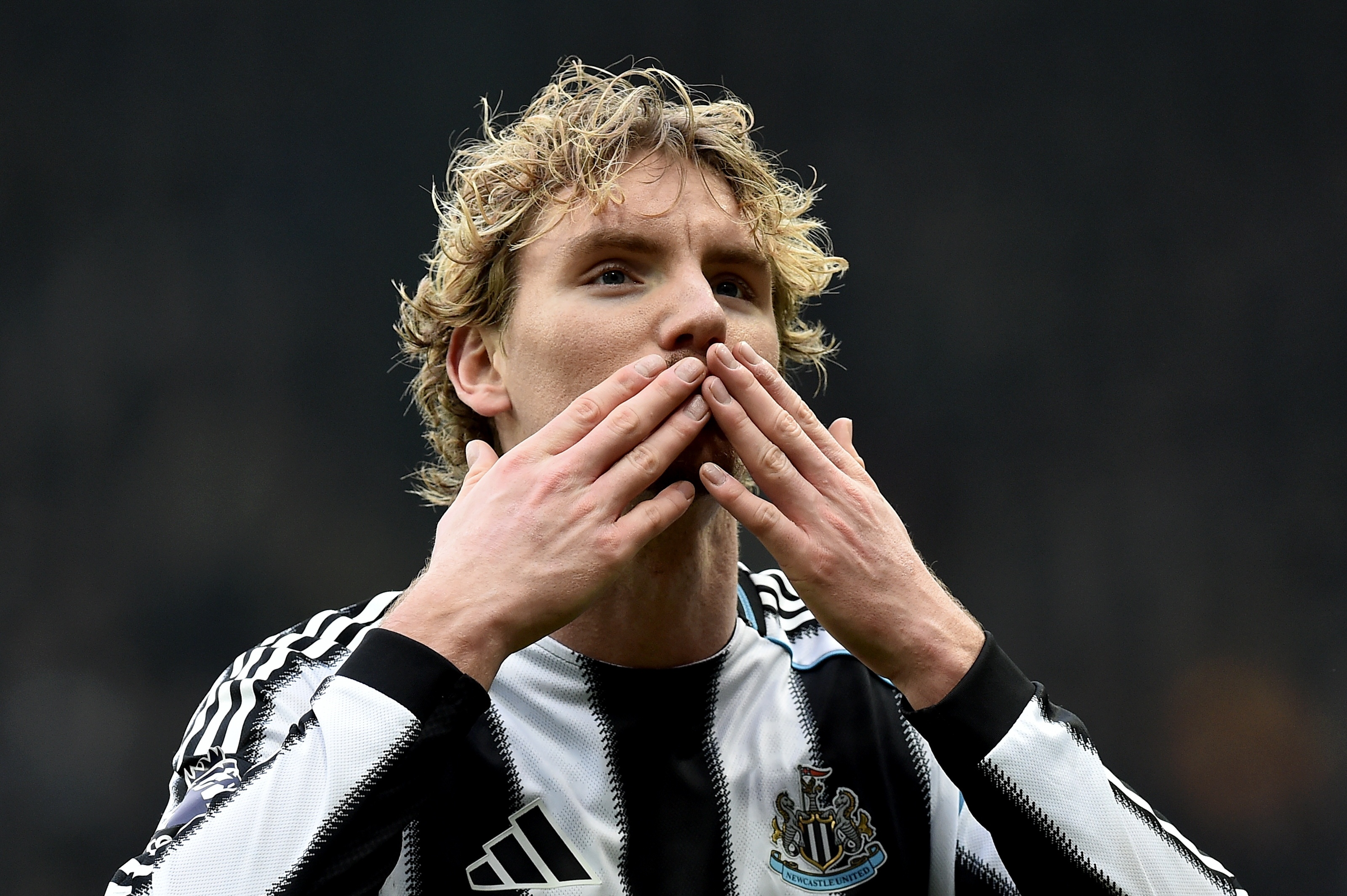 多特锋线B计划 阿斯拉尼解约金3000万欧 英超双雄介入竞争