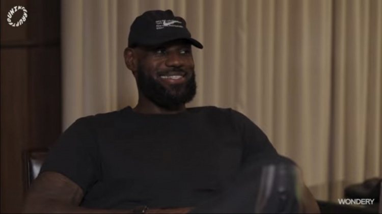 詹姆斯播客自白：我能适应任何角色 许多人误判了我