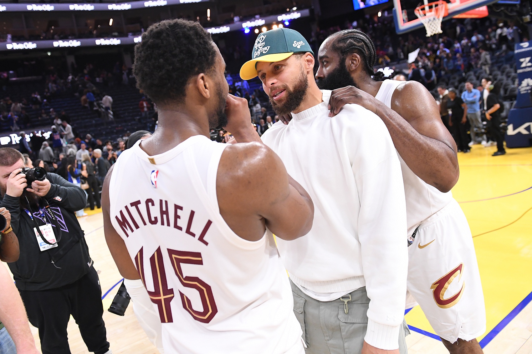 库里半季7次3+1联盟第三 哈登14次领跑 库里半季7次3+1联盟第三 哈登14次领跑