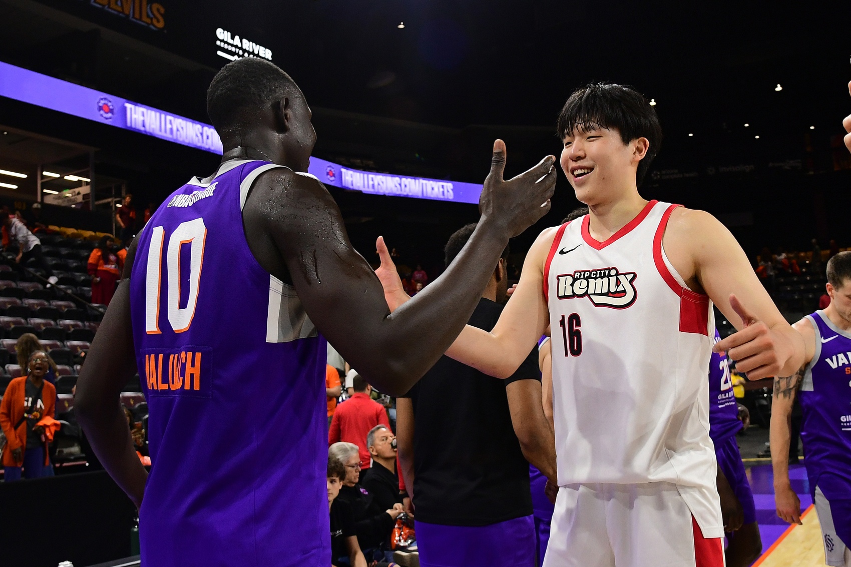 杨瀚森连续四场DNP 马卢阿奇首发抢14板创生涯新高