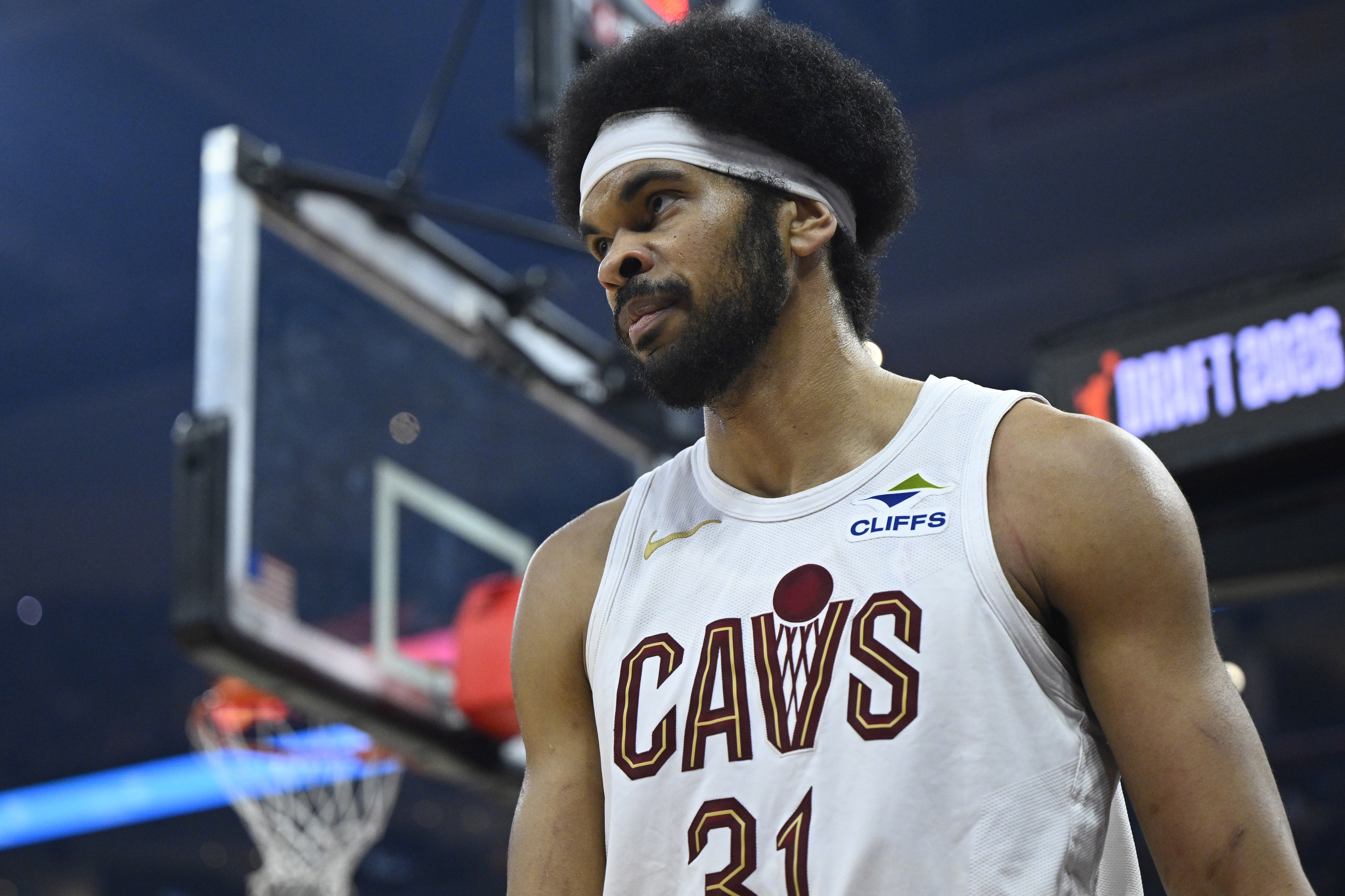 猛龙再临克利夫兰梦魇之地 骑士双枪考验多伦多防守上限