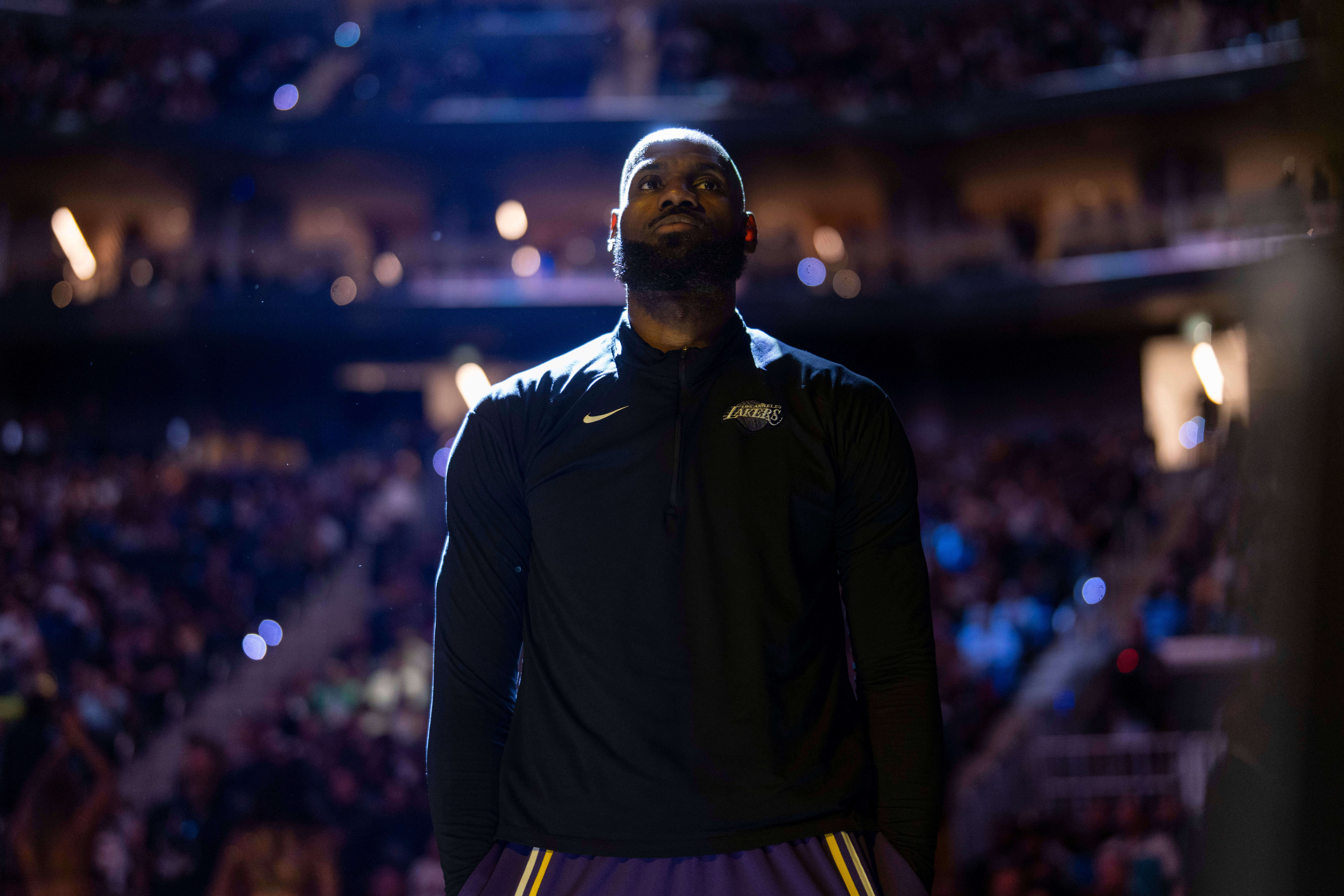 路威评詹杜潜在对决 称詹姆斯若胜火箭可载入史册