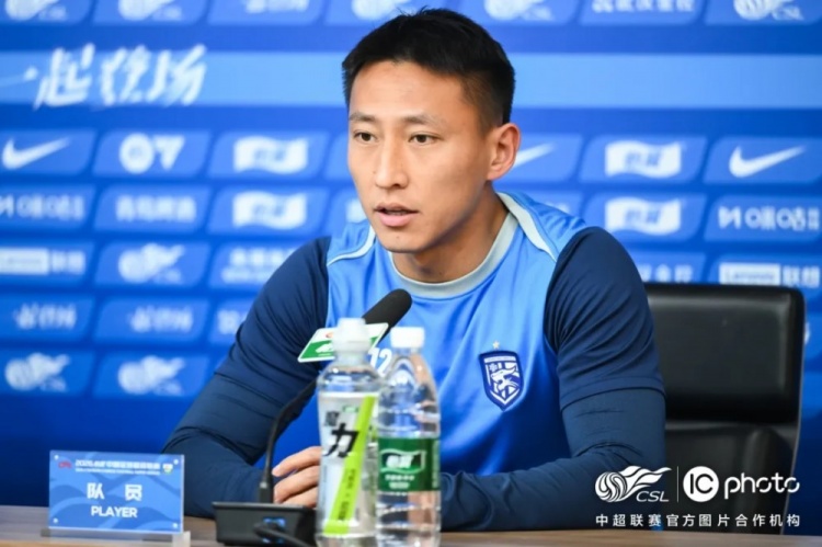 武汉三镇迎战成都蓉城 莫拉强调执行力 廖承坚谈信念