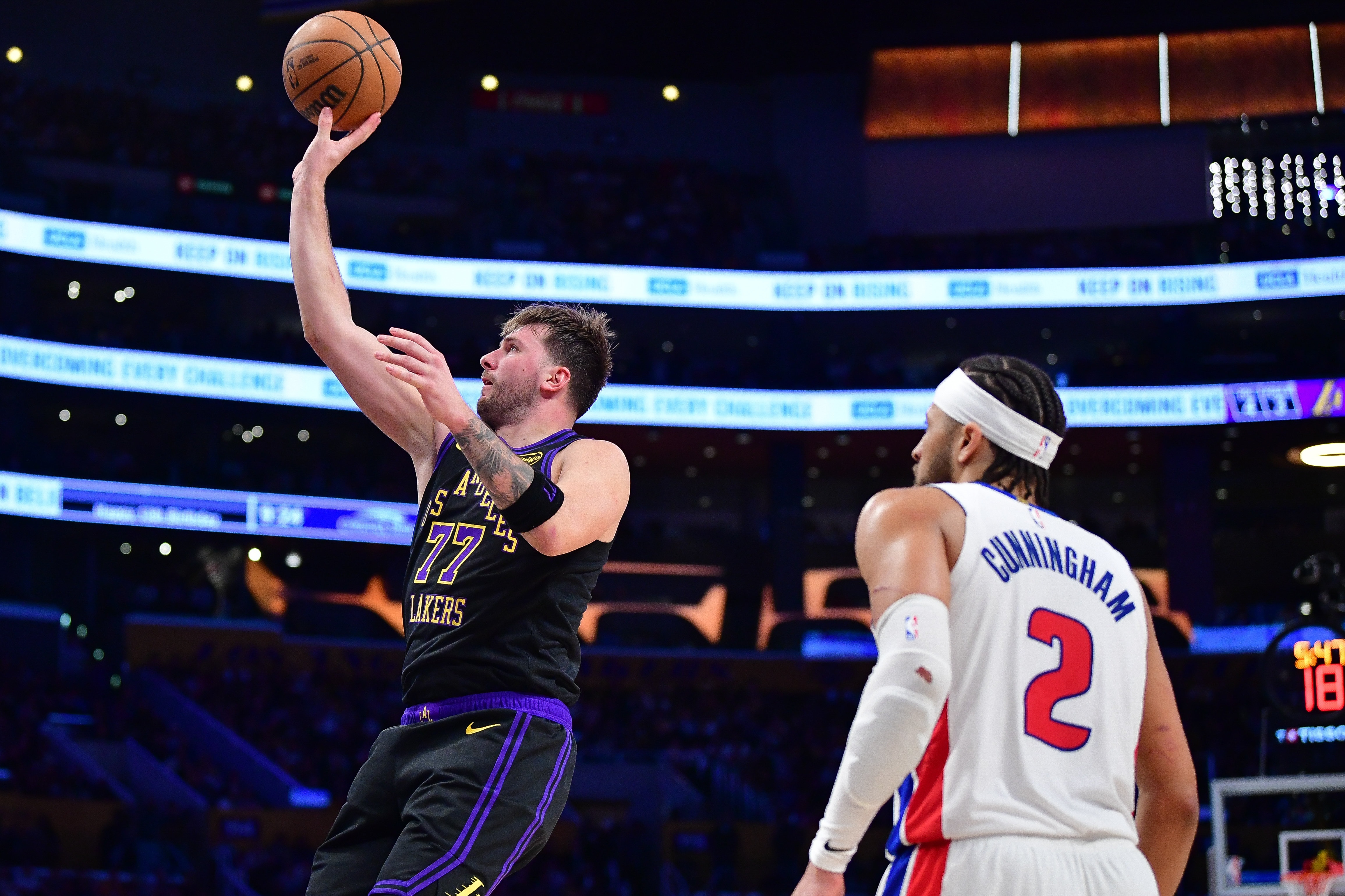 联盟为东契奇坎宁安破例 65场规则再遭质疑