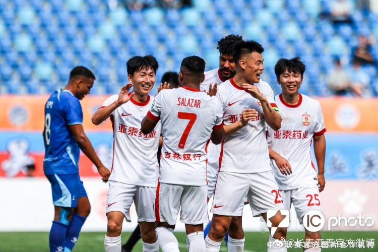 谭龙三连斩卡米洛破门 亚泰客场3比1佛山取三连胜