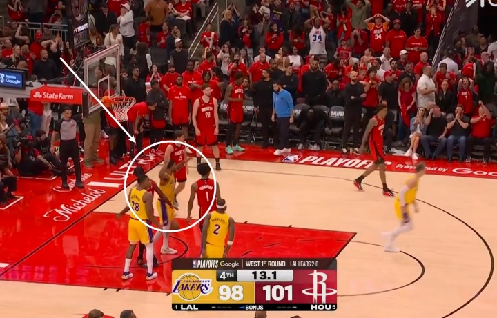 斯玛特提前举手致敬：詹姆斯绝平三分是必进球