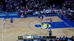 [杨瀚森上篮]这饼吃得美滋滋！杨瀚森篮下接球轻松上篮笑纳2分！