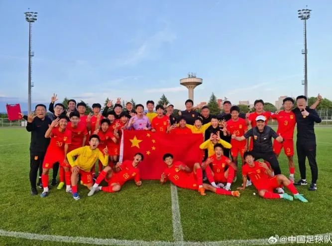 U15国足2-0意大利 多轨制青训的沙明梅开二度