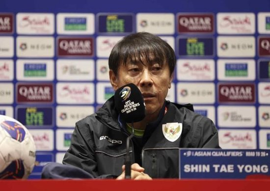 申台龙：未接中国足协报价，若收到将积极考虑